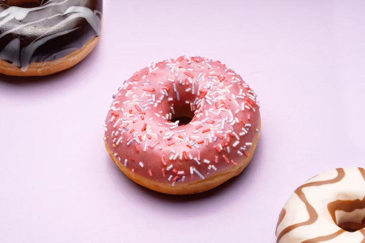 Пончик Ягодный микс