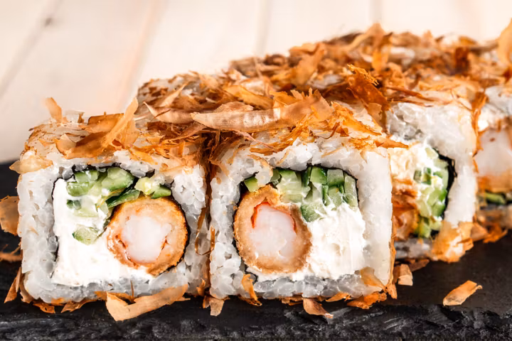 Ролл Акинава