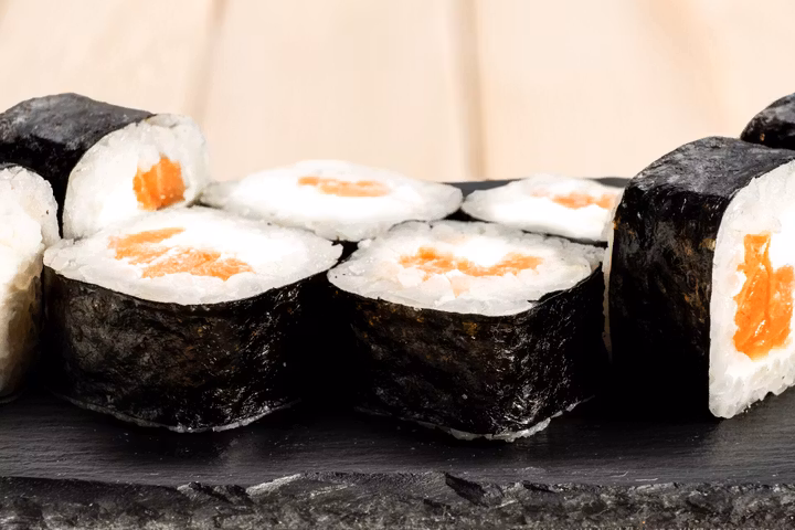 Ролл Чизмаки Лосось