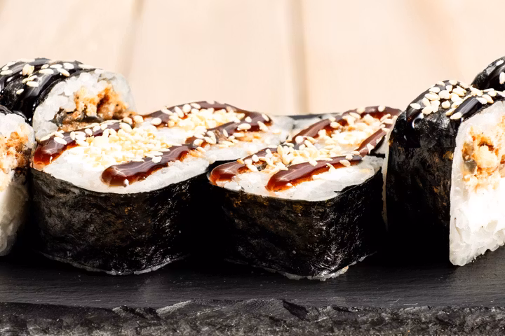 Ролл Чизмаки Угорь