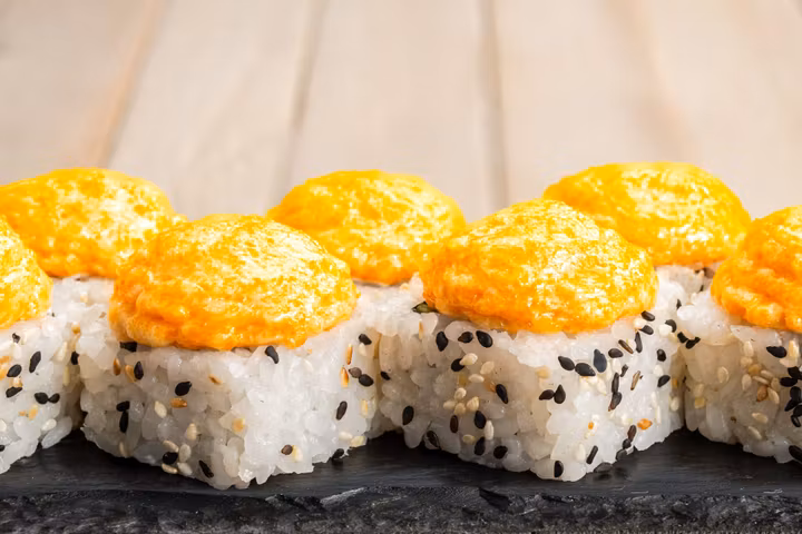 Ролл Минами