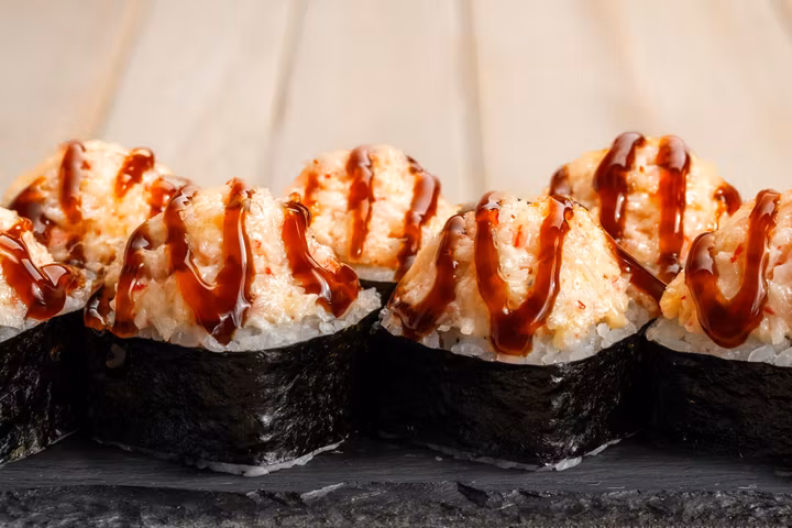 Ролл Такеши